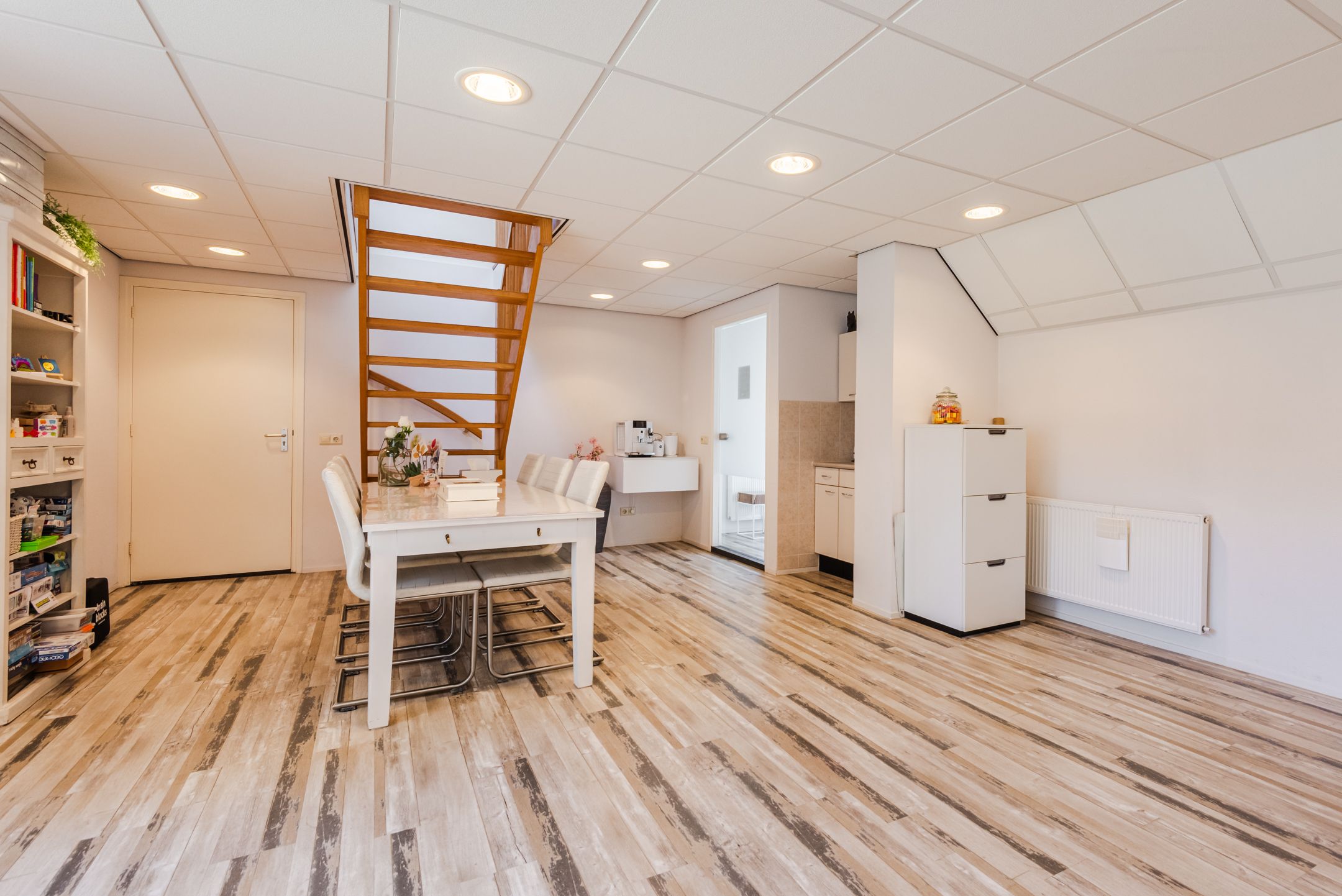 Spacious Detached Home with Private Practice Suite and Solar Power — 69