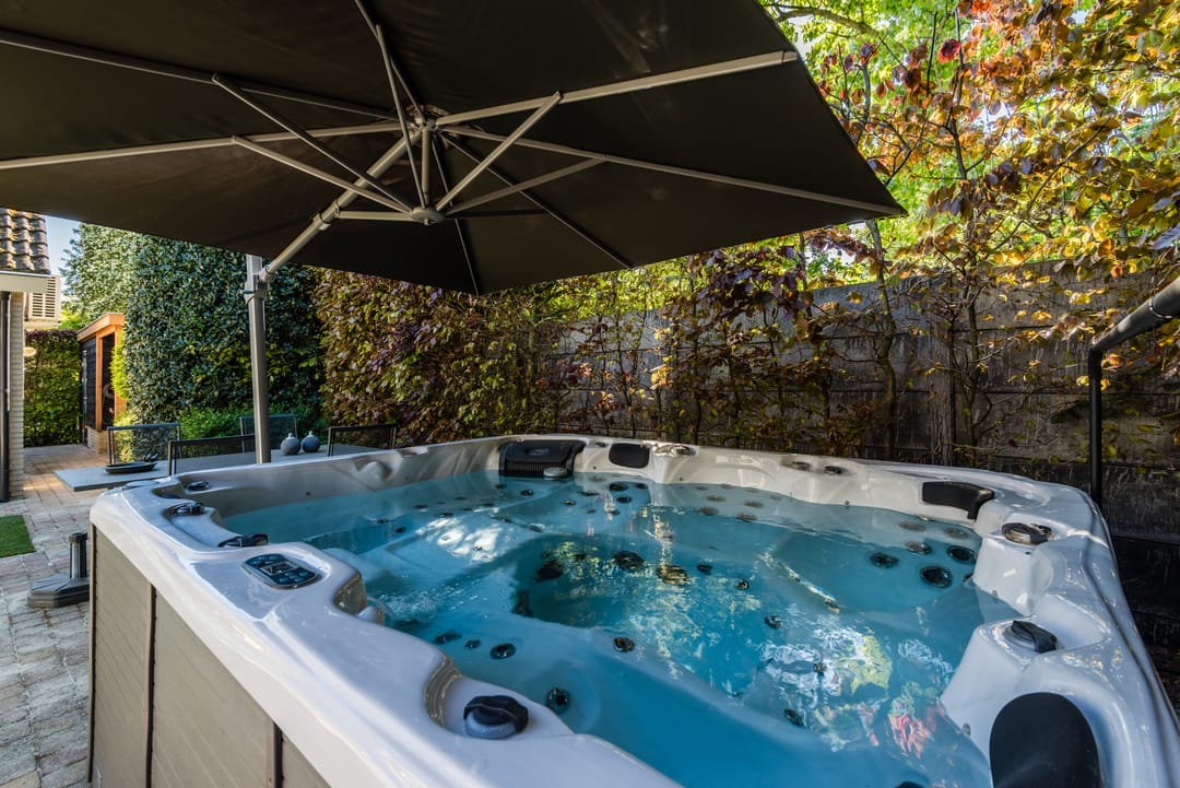 Spacious Detached Home with Private Practice Suite and Solar Power — 52