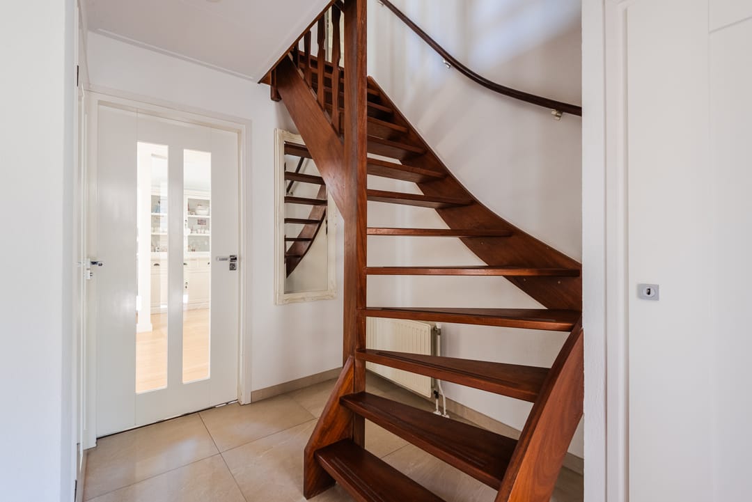 Spacious Detached Home with Private Practice Suite and Solar Power — 23