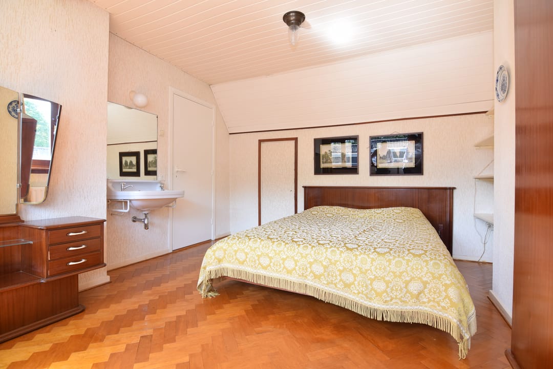 Spacious 5-Bedroom Family Home in Utrecht's Tuindorp Oost — 23