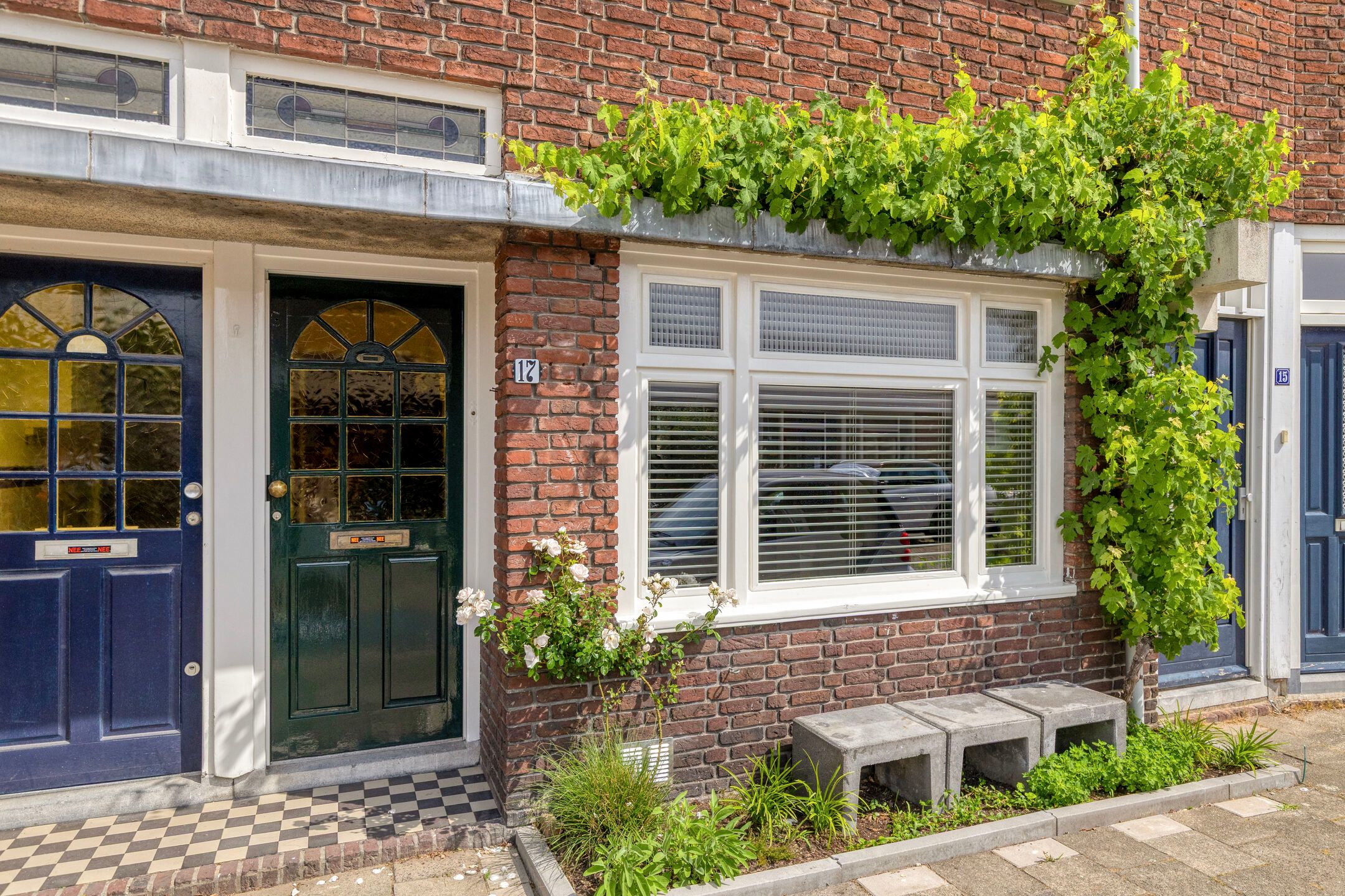 Modernized Ground Floor Apartment with Spacious Garden in Utrecht — 36