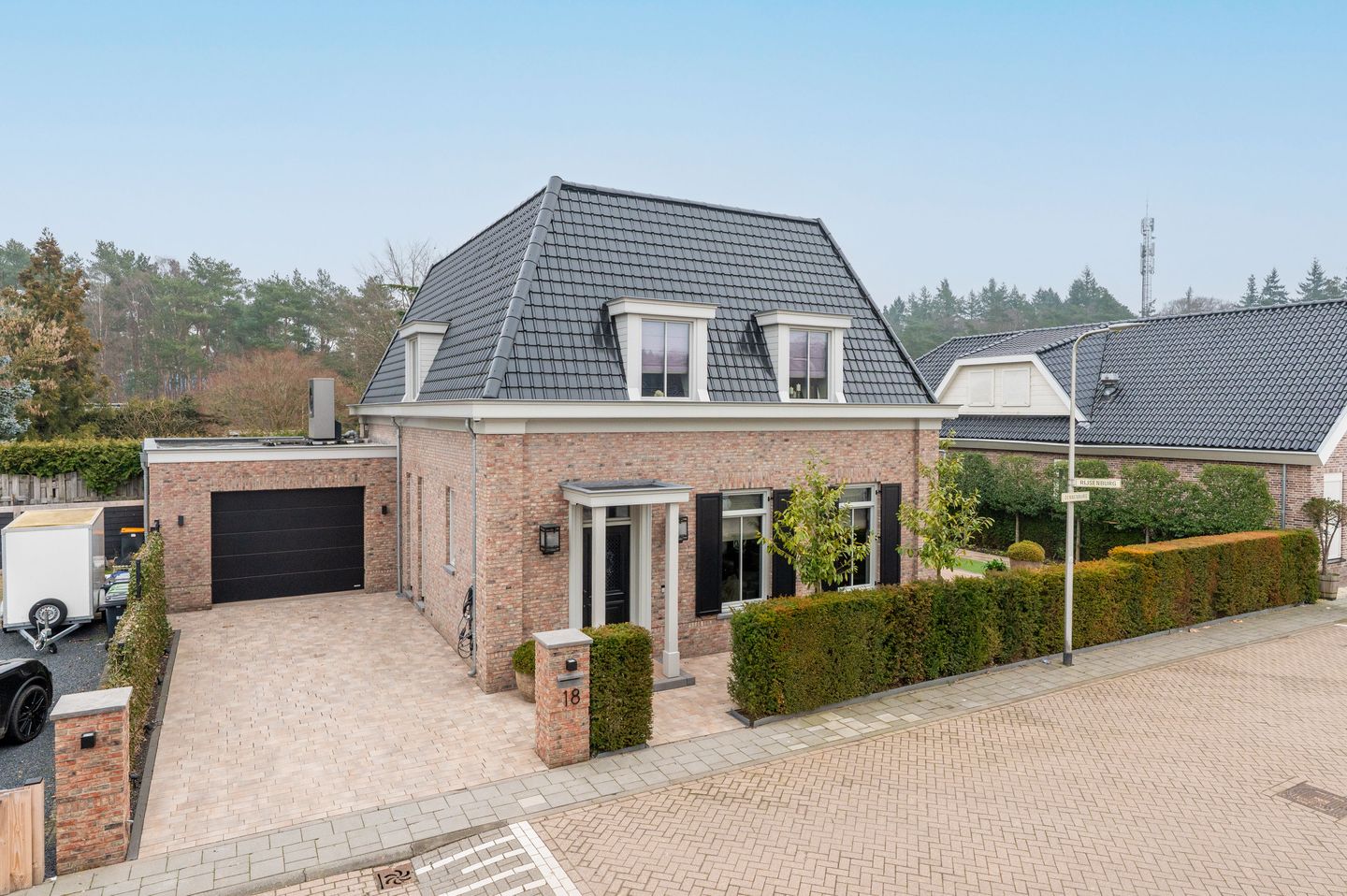 Foto 1 van Dennenburg 18