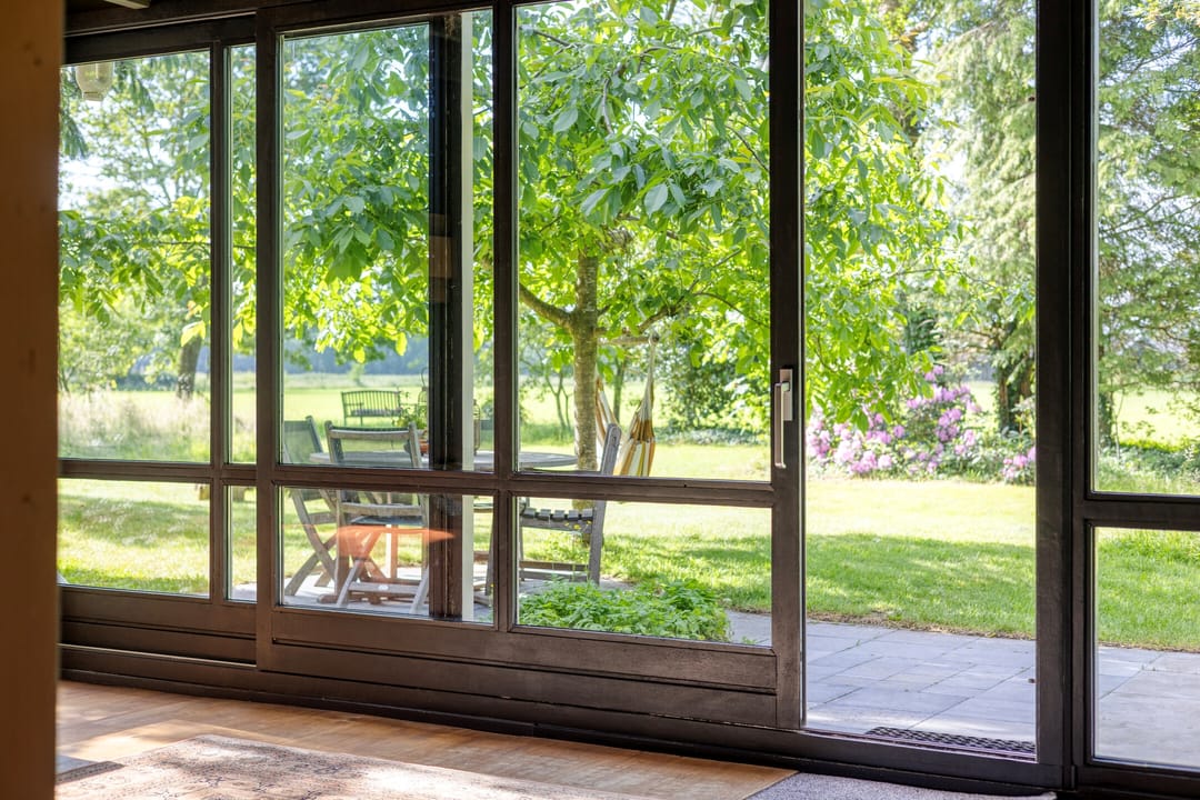 Exceptional Thatched Farmhouse with Pool, Sauna, and Private Guest House — 13