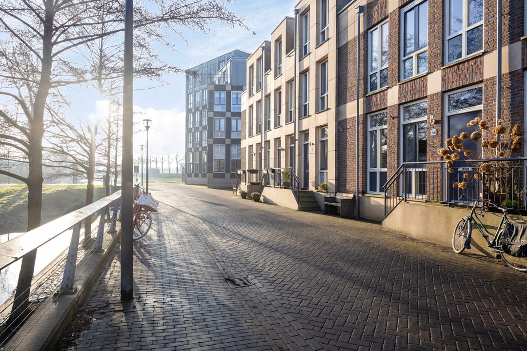 Spacious Waterfront Apartment in Doesburg Center with Solar Panels — 43