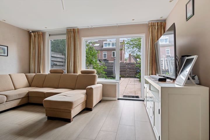 Foto 5 van Velduilstraat 6