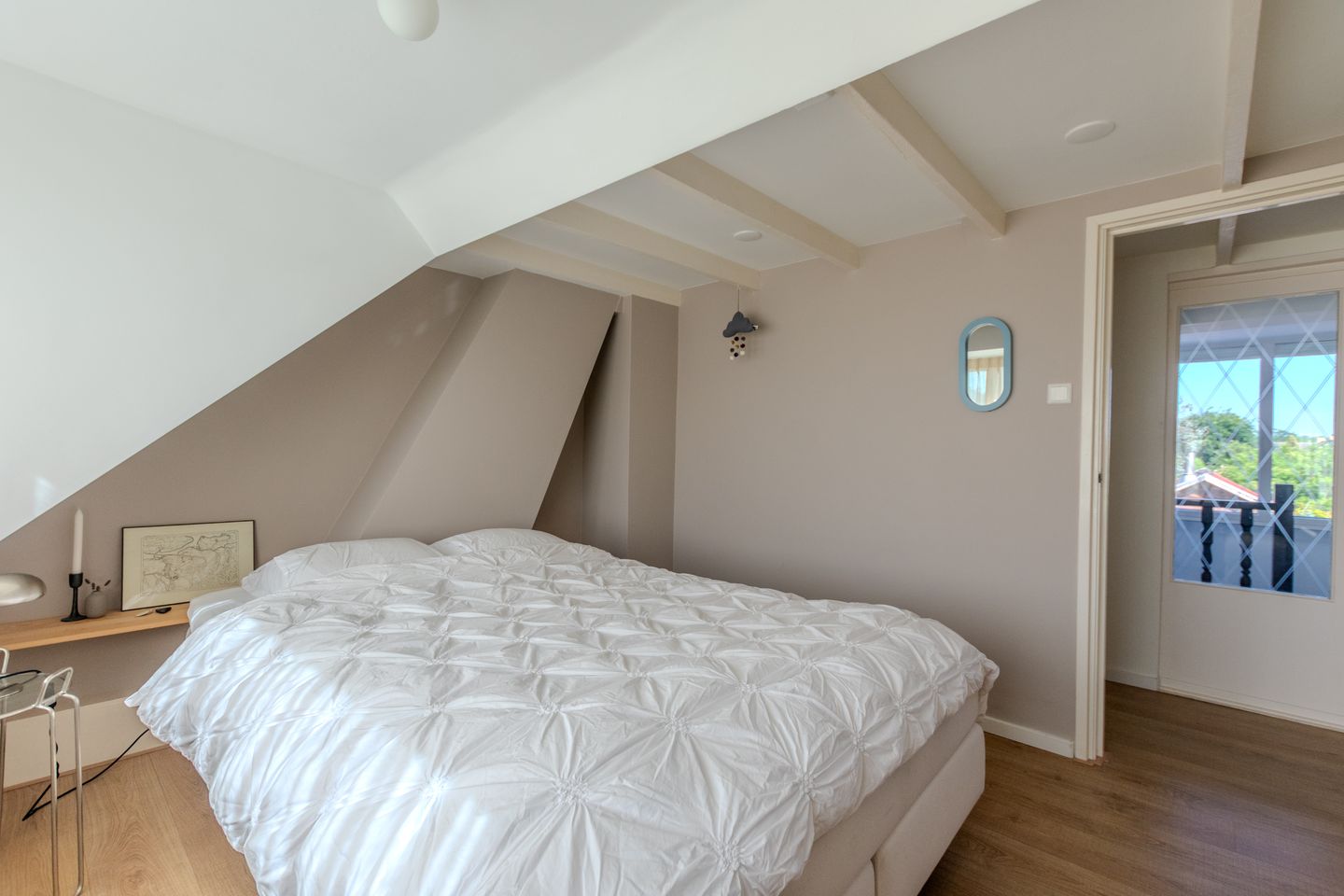 Move-in Ready Extended 1930s Terraced Home with Modern Features and Garden Canopy in Steenbergen Center — 29