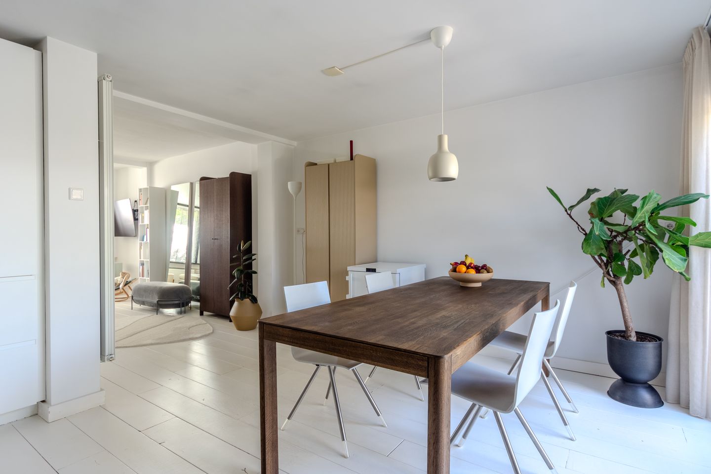 Move-in Ready Extended 1930s Terraced Home with Modern Features and Garden Canopy in Steenbergen Center — 20