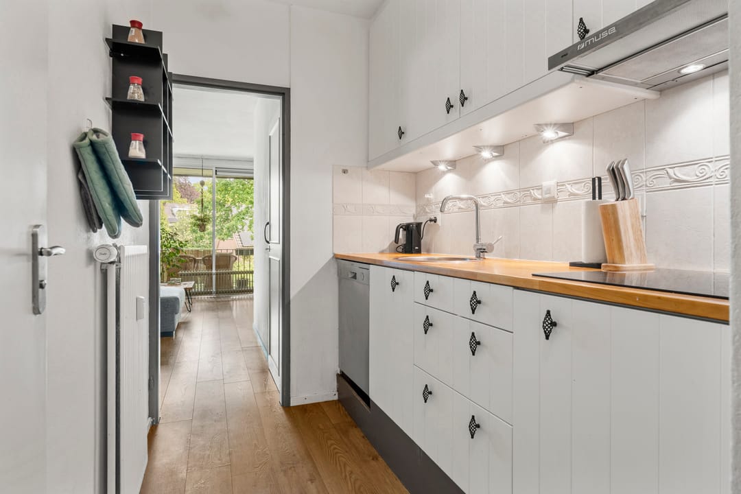 Spacious Corner Maisonette with Green Views and Balcony in Bennekom — 17