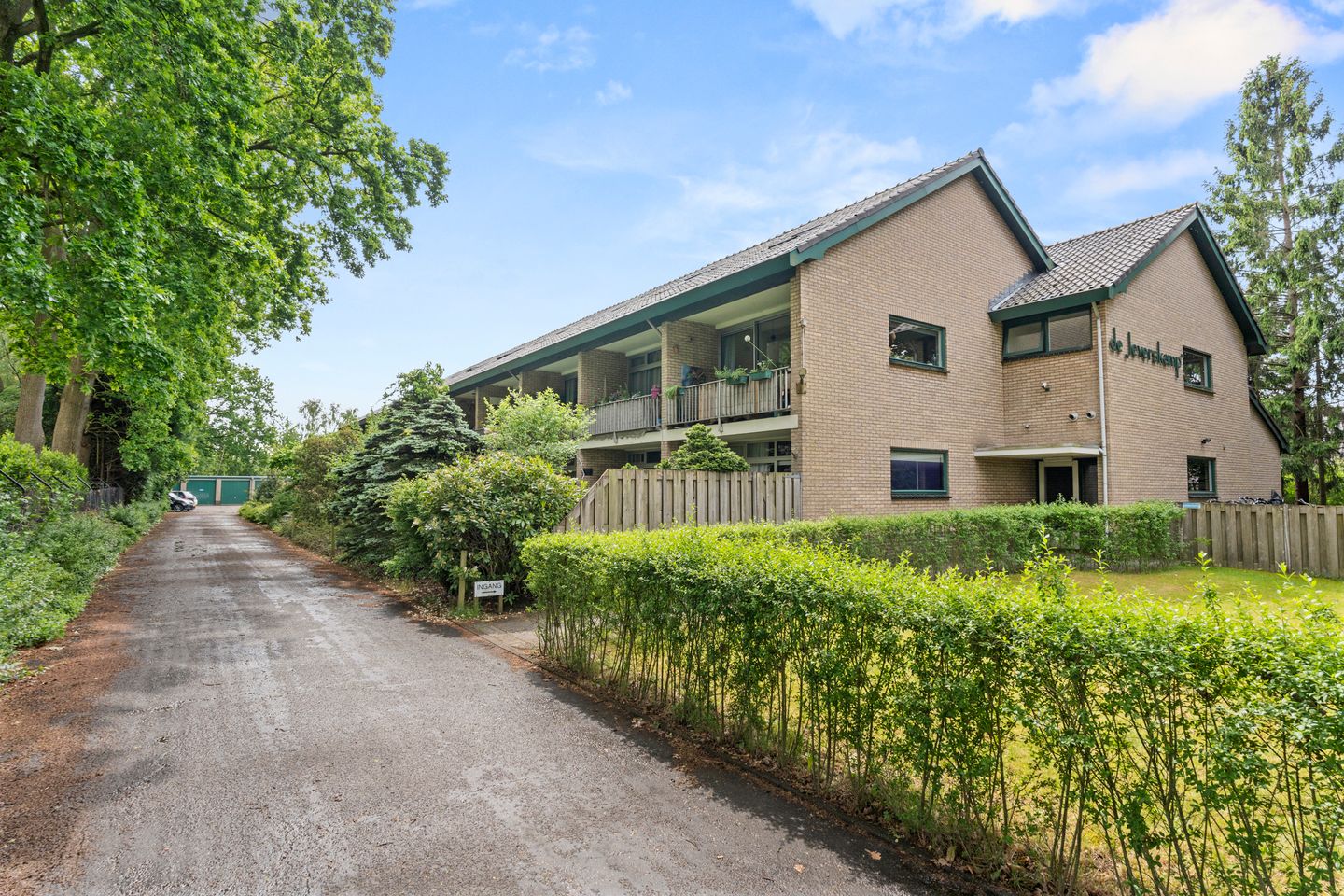 Spacious Corner Maisonette with Green Views and Balcony in Bennekom — 29