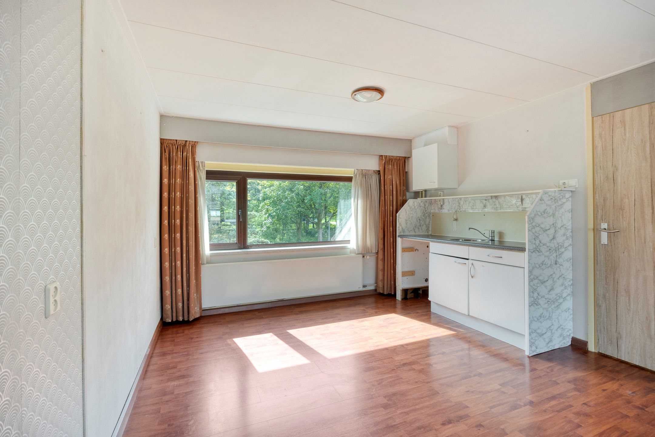 Spacious Corner House with Garage on Large Plot in Middenmeer — 18