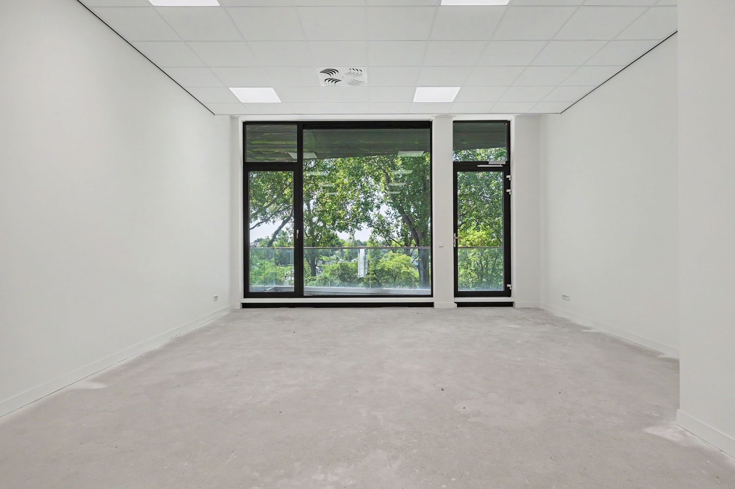 View photo 5 of Edisonstraat 22-D