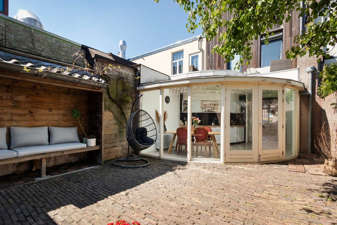 Characteristic Townhouse with Four Bedrooms and Detached Garage in Princenhage — 28