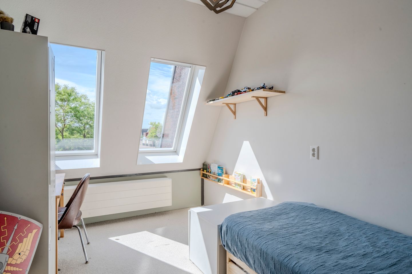 Modern and energy-efficient terraced house with unobstructed water views in Westerdel — 34