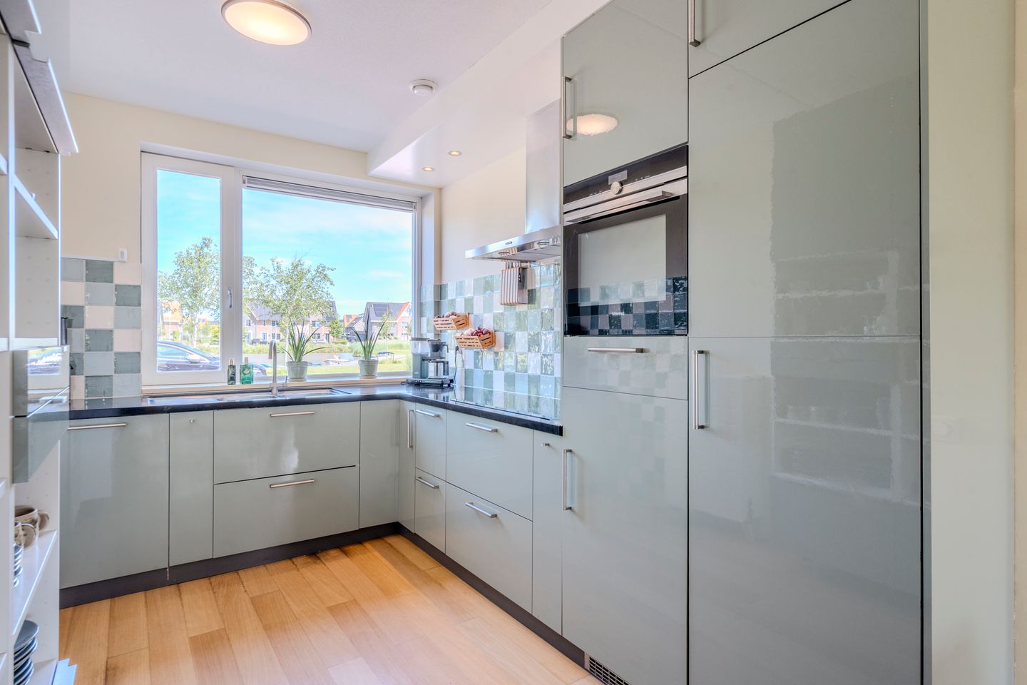 Modern and energy-efficient terraced house with unobstructed water views in Westerdel — 20