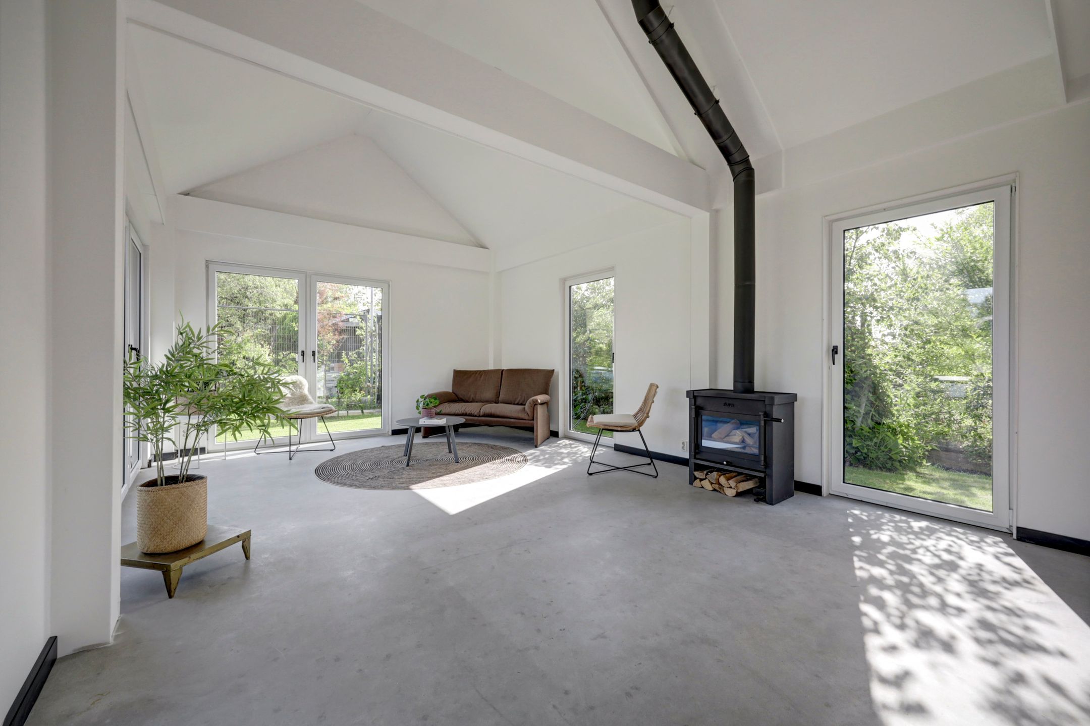 2-bedroom freehold villa in Rohel — photo 4 of 5