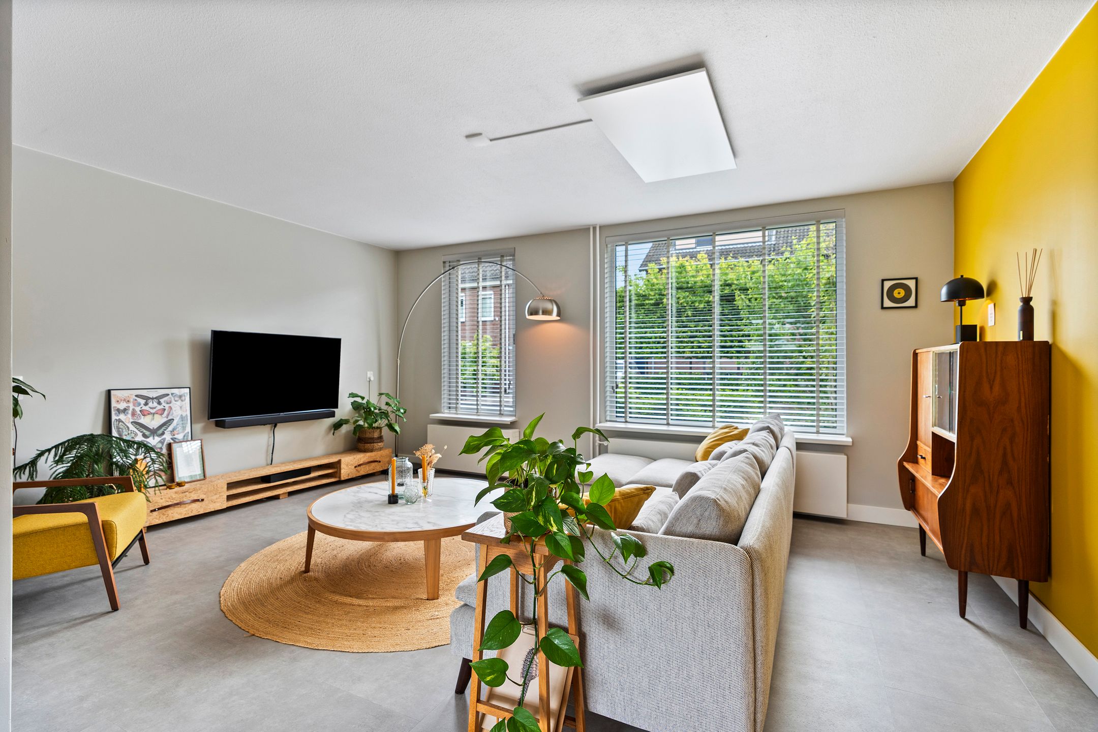 Move-in Ready Family Residence with Spacious Garden and Modern Amenities — 9