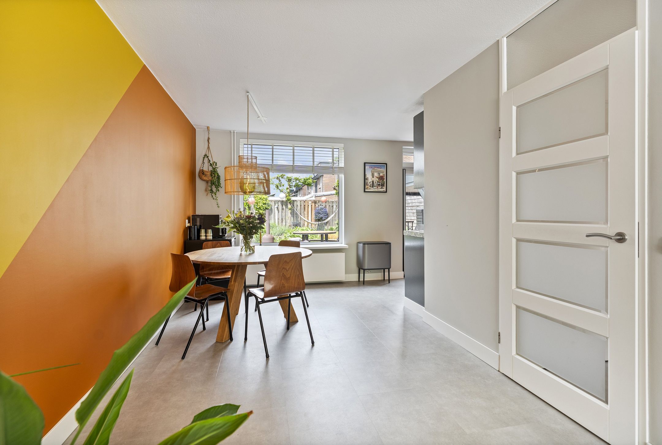 Move-in Ready Family Residence with Spacious Garden and Modern Amenities — 15