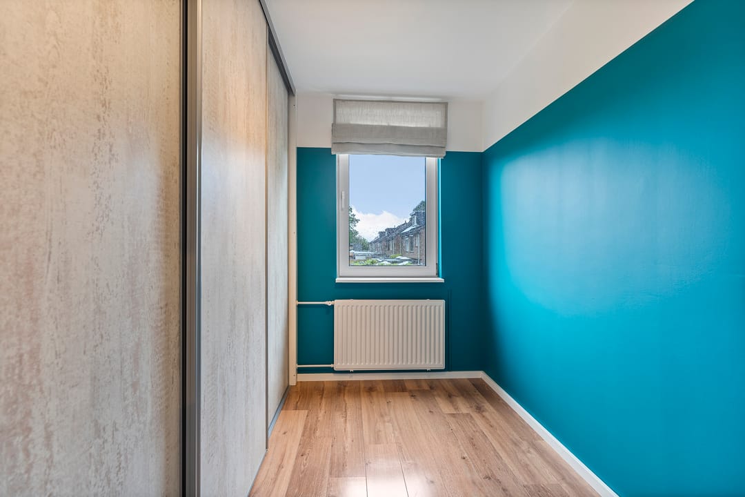 Move-in Ready Family Residence with Spacious Garden and Modern Amenities — 32