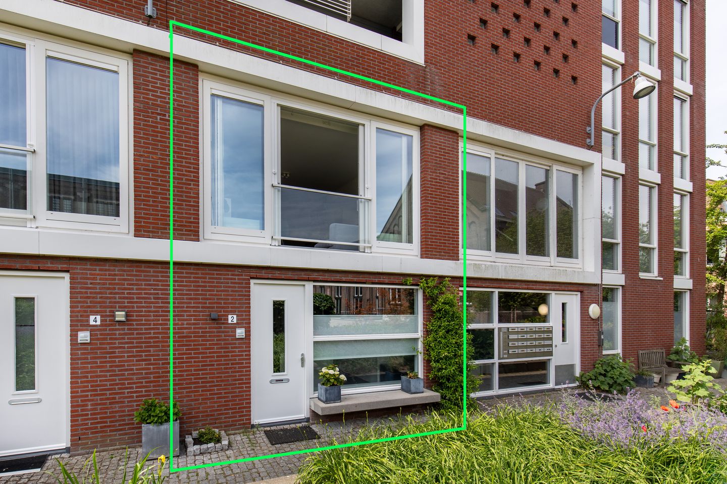 Spacious Industrial Maisonette with Large Terrace Near Haarlem Center — 25
