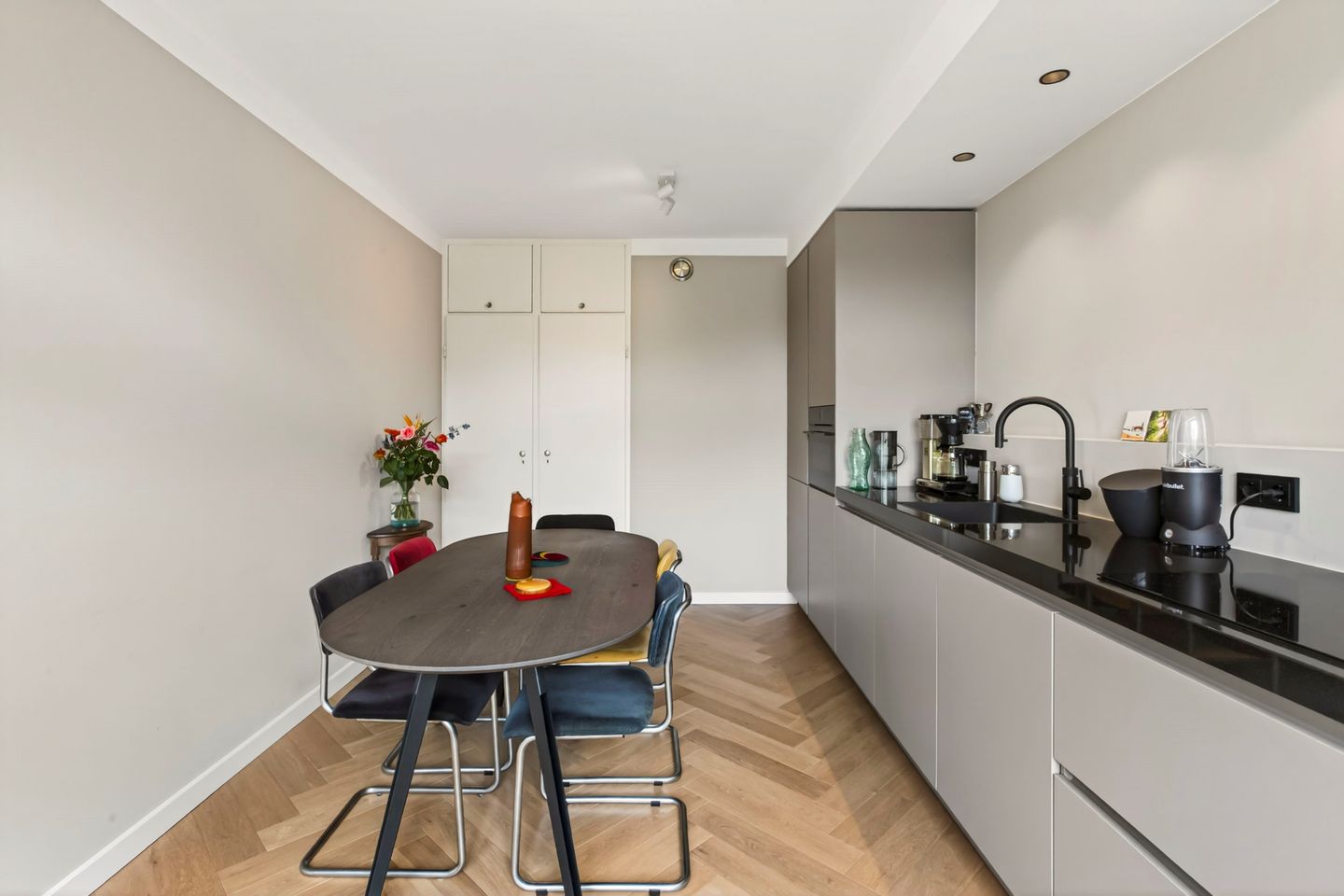 Renovated Forest-View Apartment with Solar Panels in Berg en Dal — 14