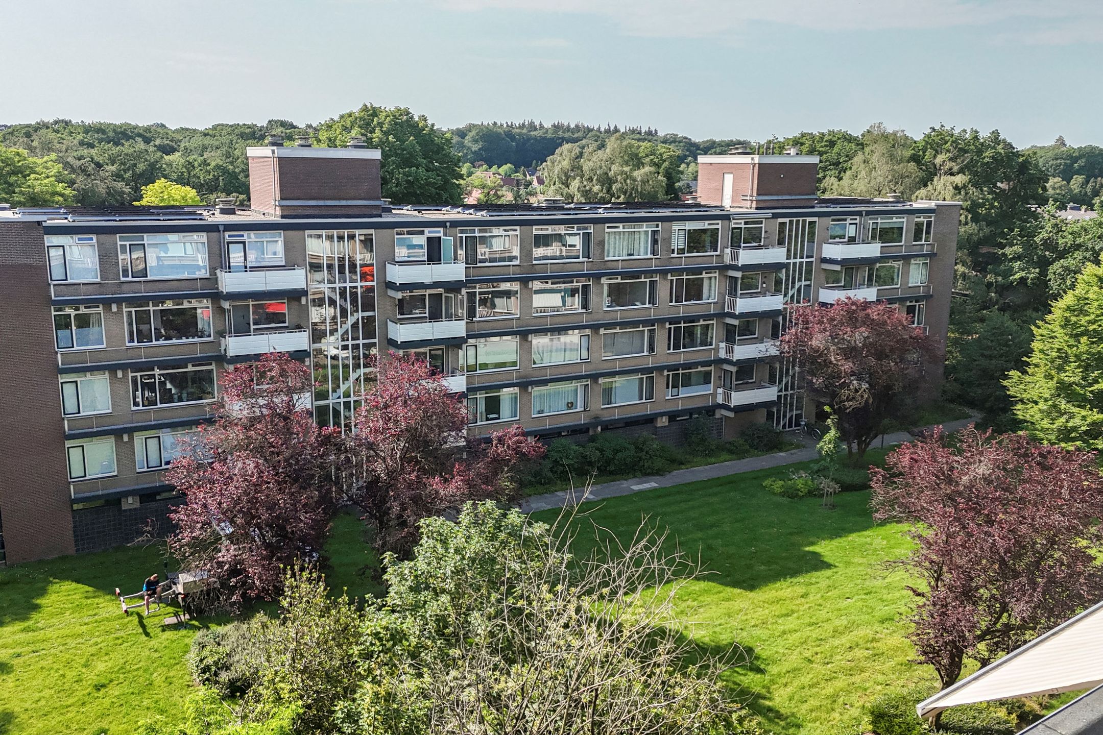 Renovated Forest-View Apartment with Solar Panels in Berg en Dal — 27