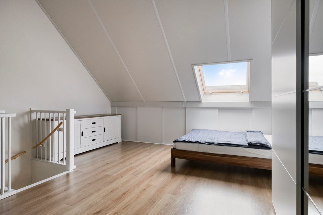 Modern Move-In Ready Terraced Home with Covered Terrace in Deurne Spoorzone — 28