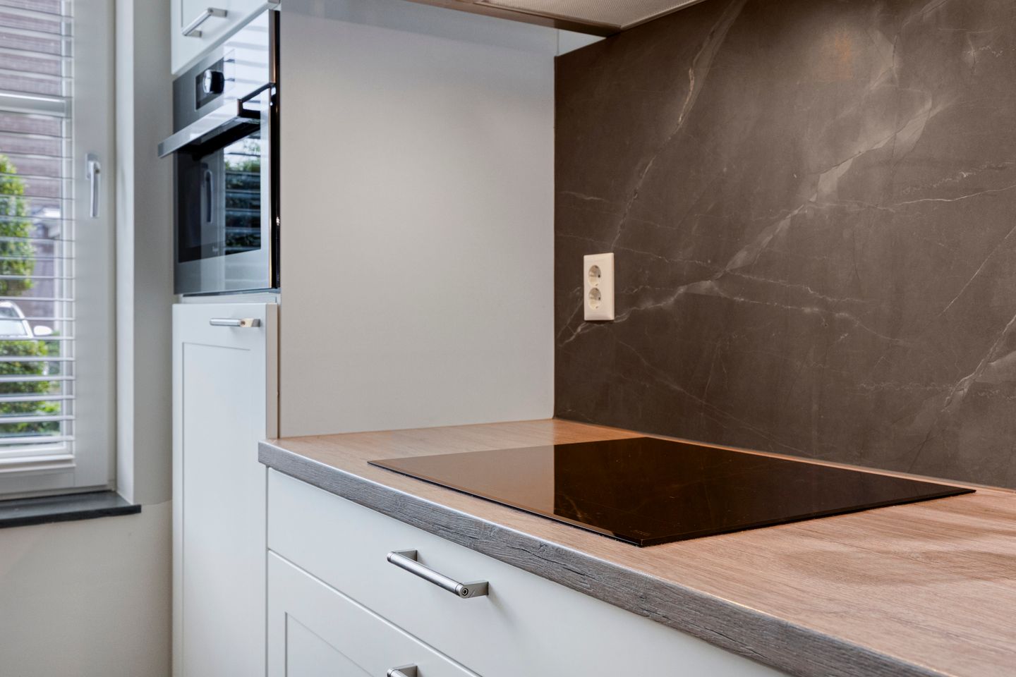 Modern Move-In Ready Terraced Home with Covered Terrace in Deurne Spoorzone — 14