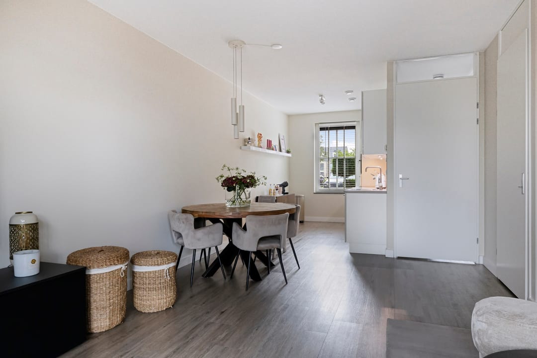 Modern Move-In Ready Terraced Home with Covered Terrace in Deurne Spoorzone — 13