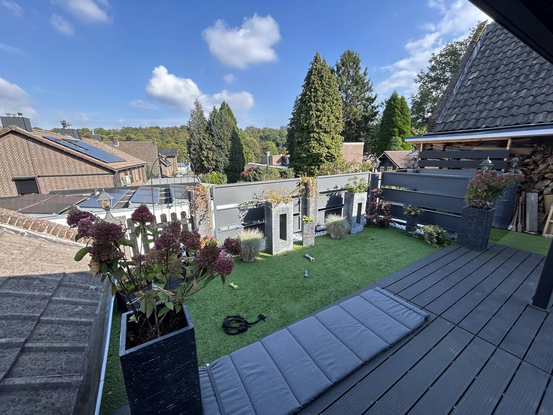 Fully Renovated Spacious Detached Home with Garage and Roof Terrace in Kerkrade — 11