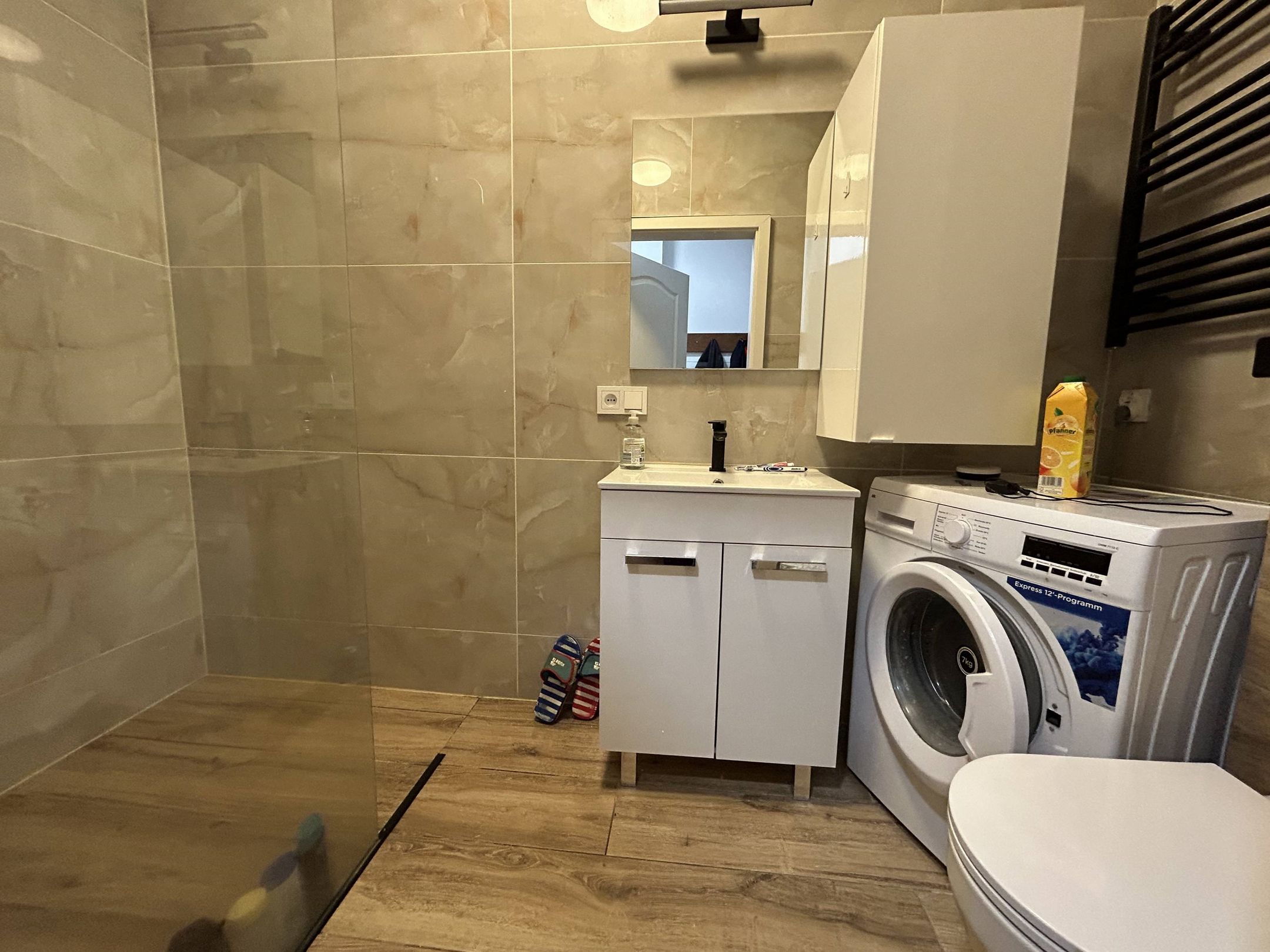 Fully Renovated Spacious Detached Home with Garage and Roof Terrace in Kerkrade — 57