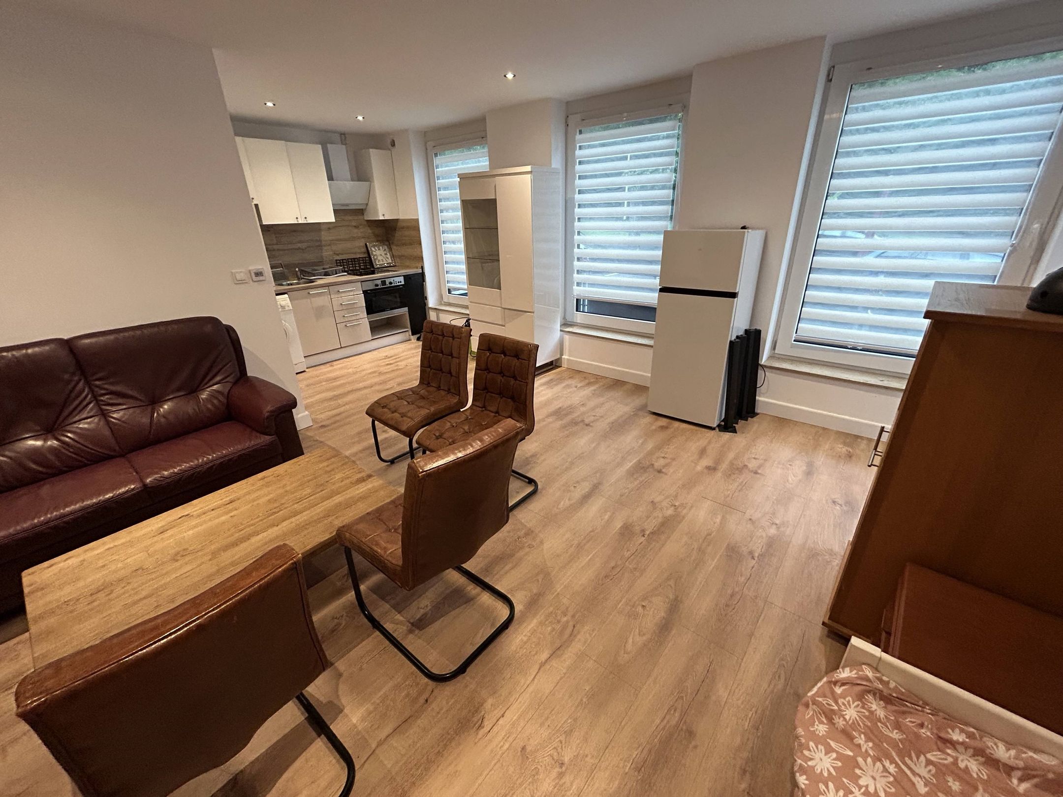 Fully Renovated Spacious Detached Home with Garage and Roof Terrace in Kerkrade — 42