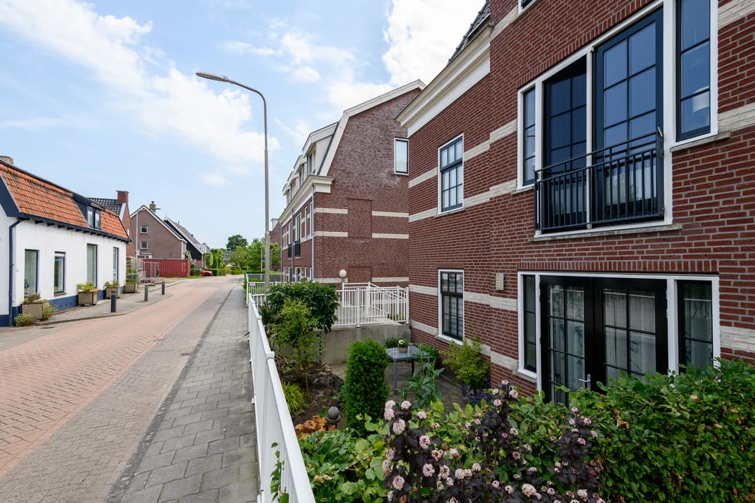 Photo 2 of Burgemeester Boudet van Damstraat 16