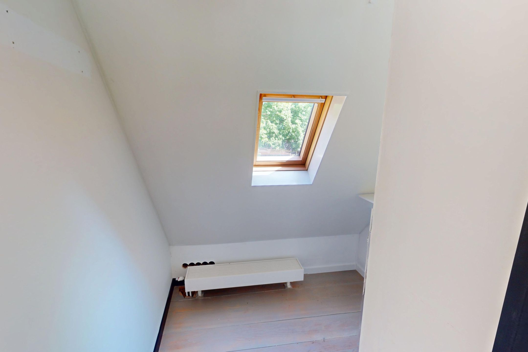 Completely Renovated Canal House with Sunny Garden in Enkhuizen City Centre — 27