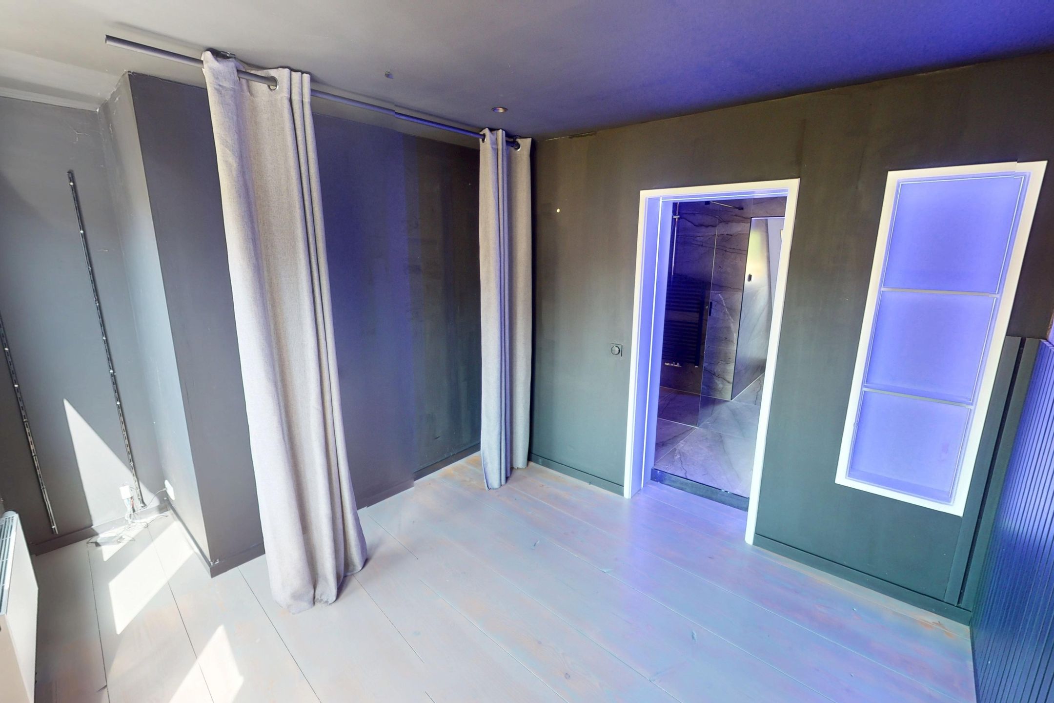 Completely Renovated Canal House with Sunny Garden in Enkhuizen City Centre — 36