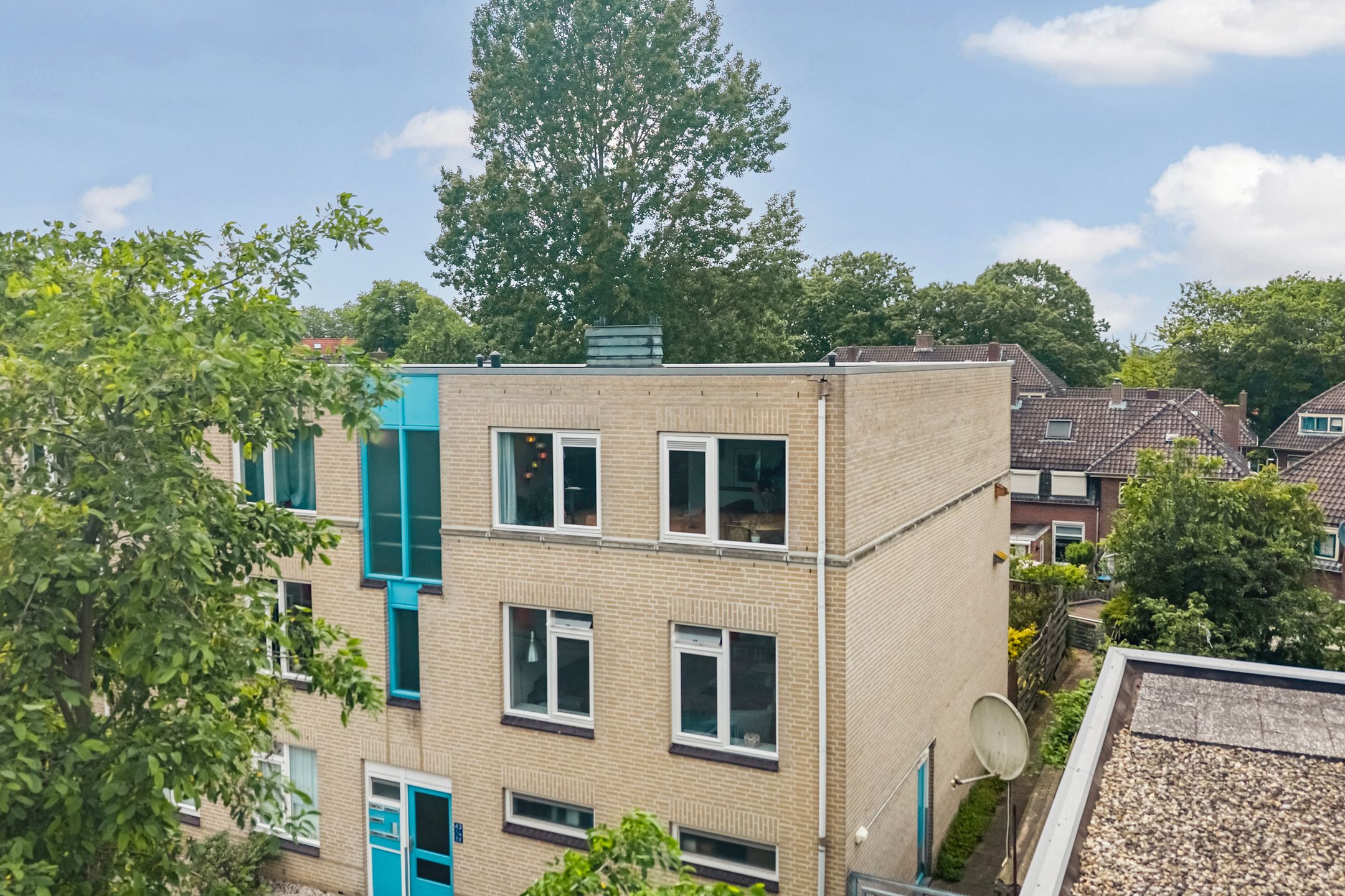Well-Maintained Corner Apartment with West-Facing Balcony Near Nijmegen City Center — 30