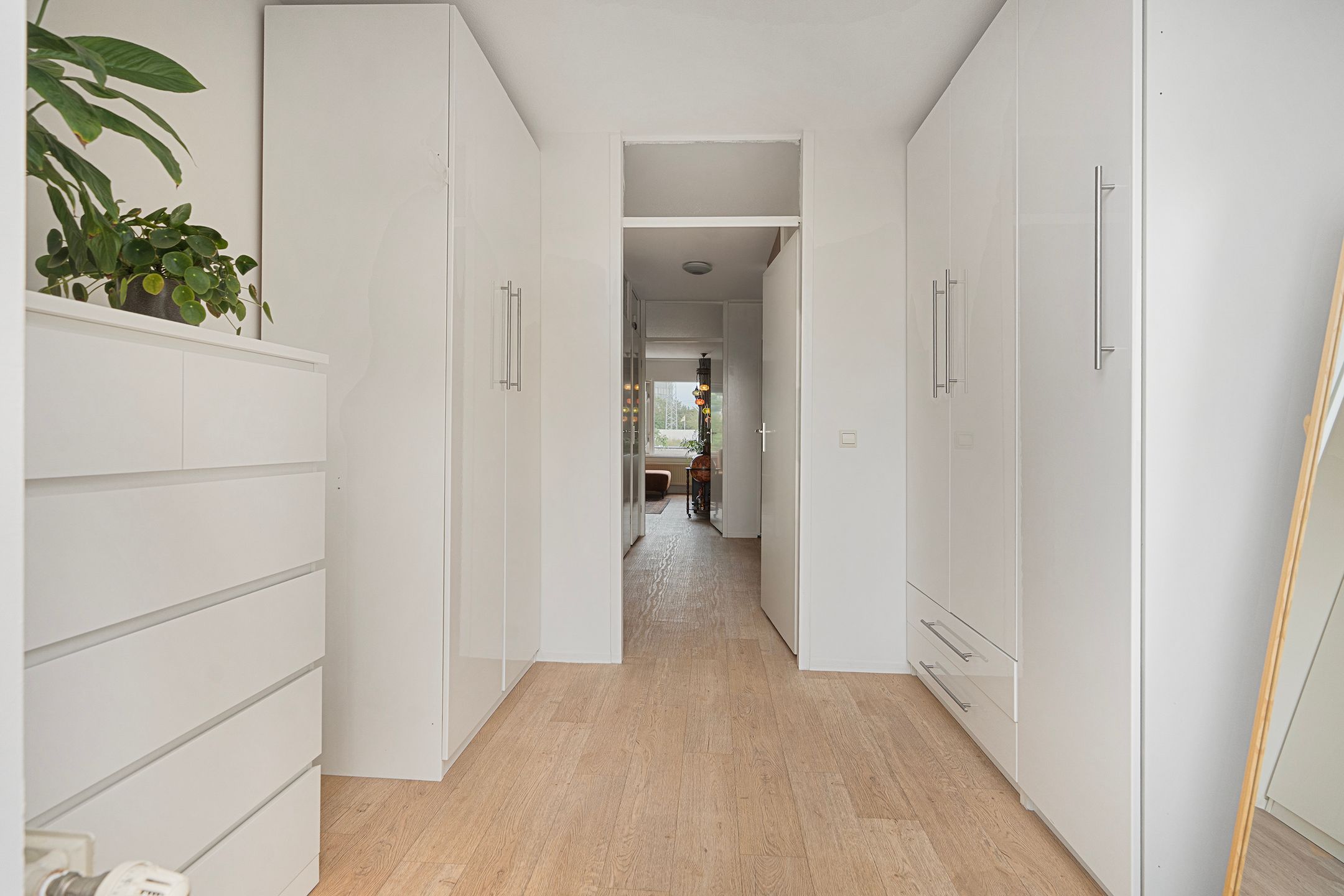 Well-Maintained Corner Apartment with West-Facing Balcony Near Nijmegen City Center — 15