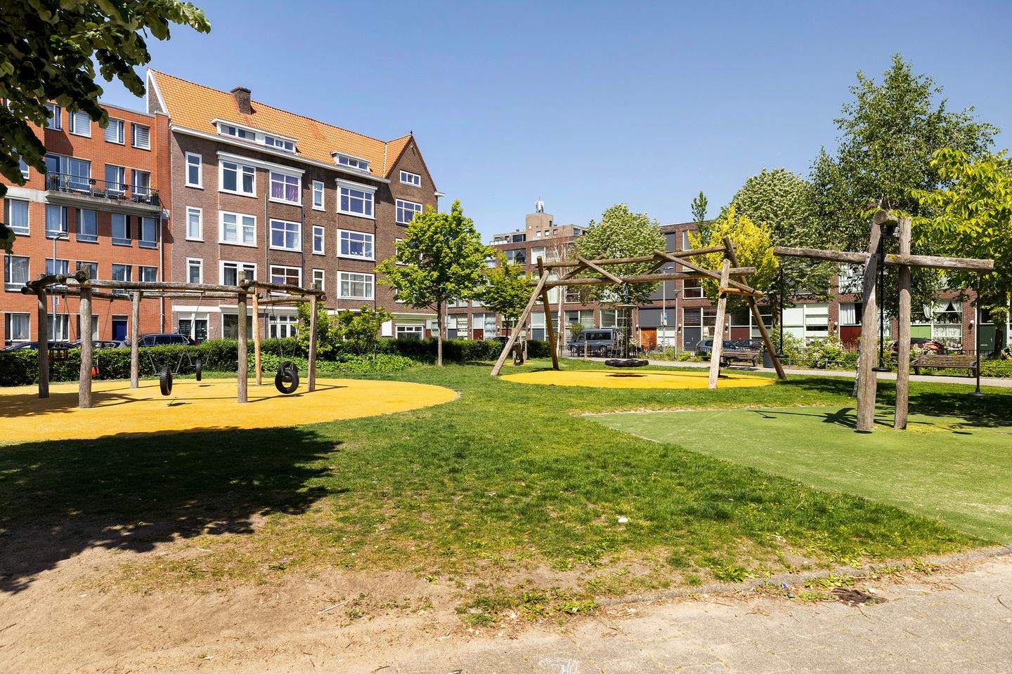 Photo 34 of Spiegelnisserstraat 1