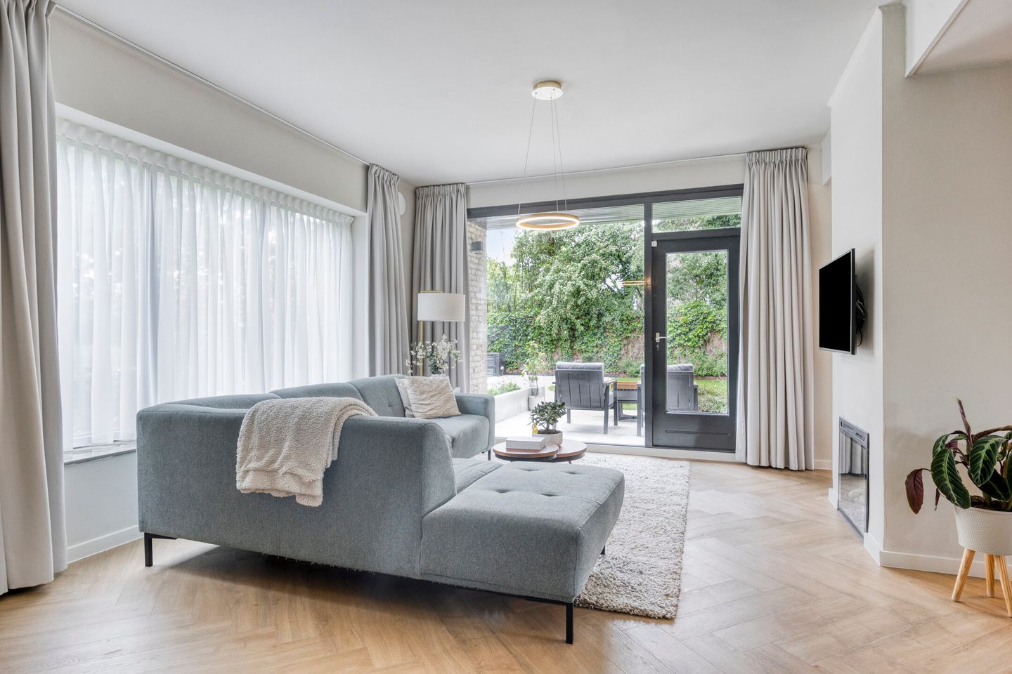 Fully Renovated Detached Family Home with A++ Energy Label in Waalwijk — 10