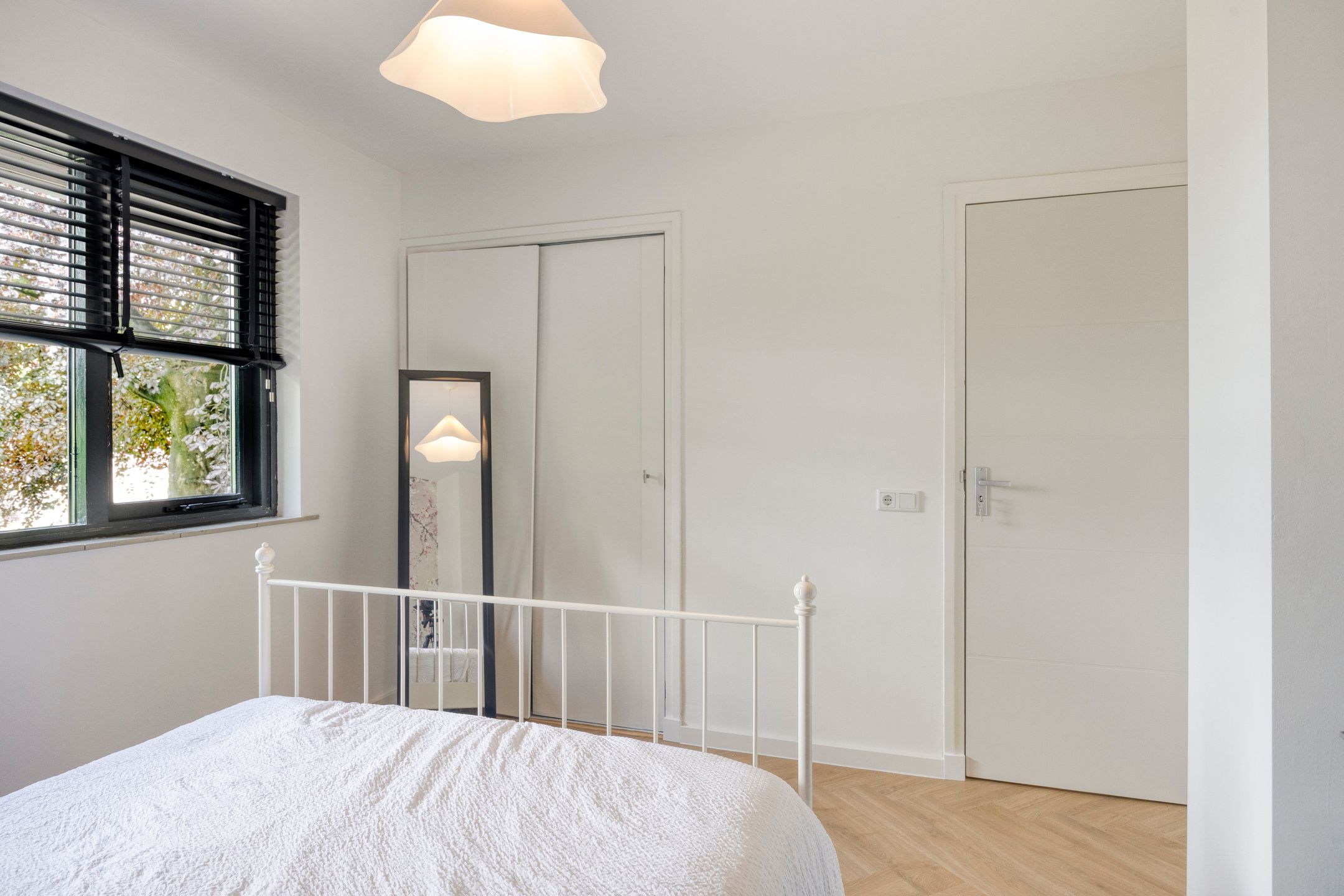 Fully Renovated Detached Family Home with A++ Energy Label in Waalwijk — 39