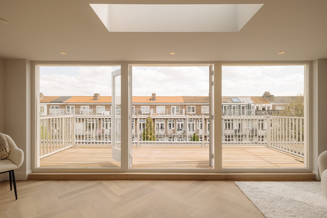 Photo 2 of Van Walbeeckstraat 32-4