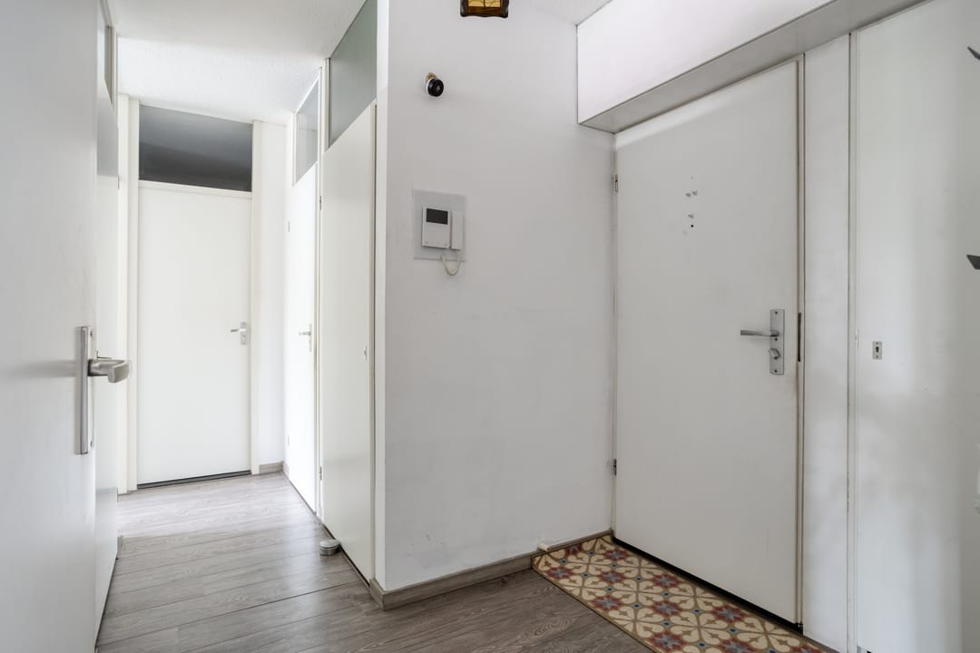Spacious 2-bedroom apartment with sunny balcony near Dordrecht city center — 8