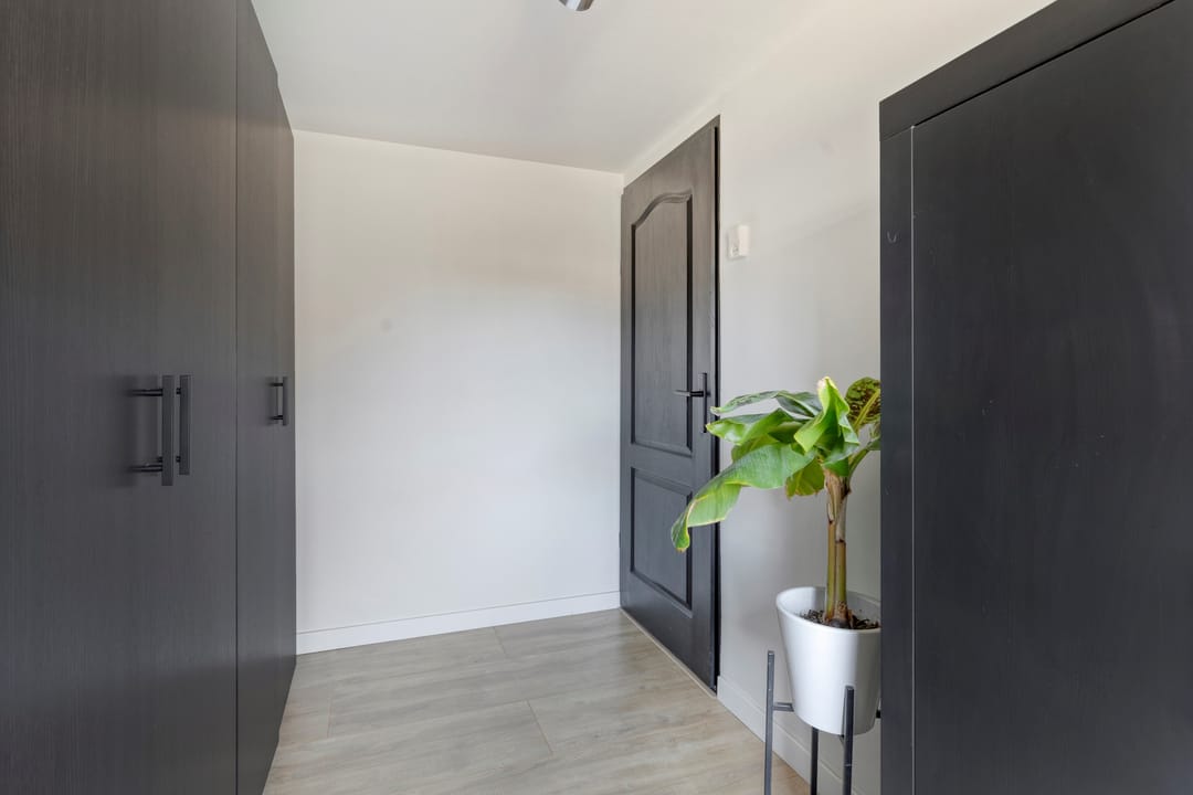 Charming 1930s End Terrace Home with Garage in Central Tilburg — 22