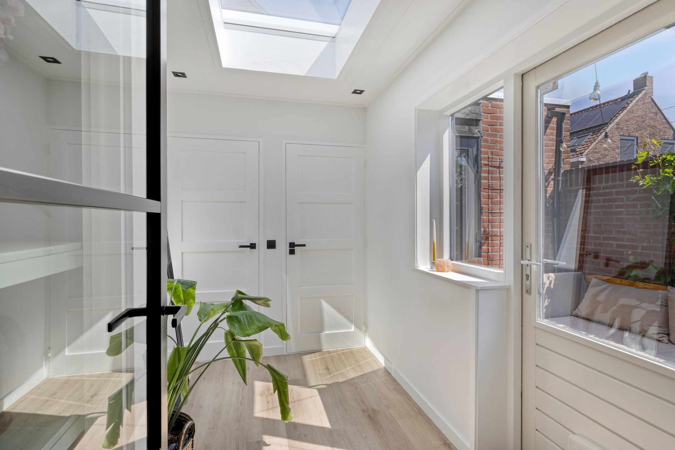 Charming 1930s End Terrace Home with Garage in Central Tilburg — 12