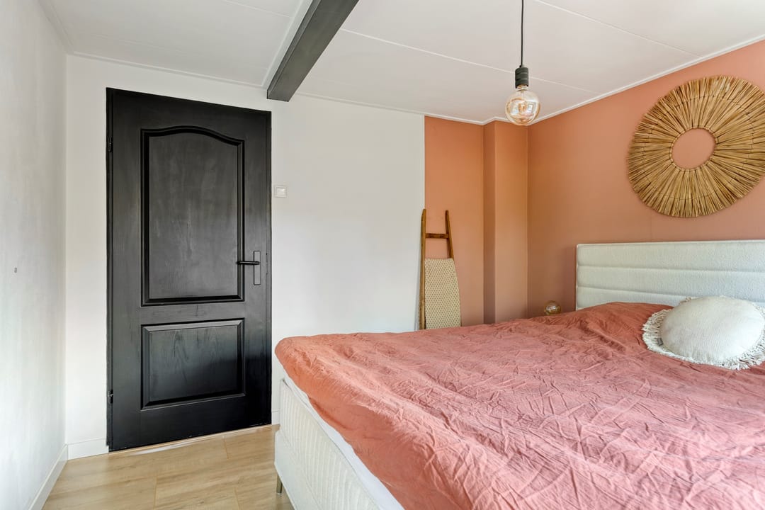 Charming 1930s End Terrace Home with Garage in Central Tilburg — 17