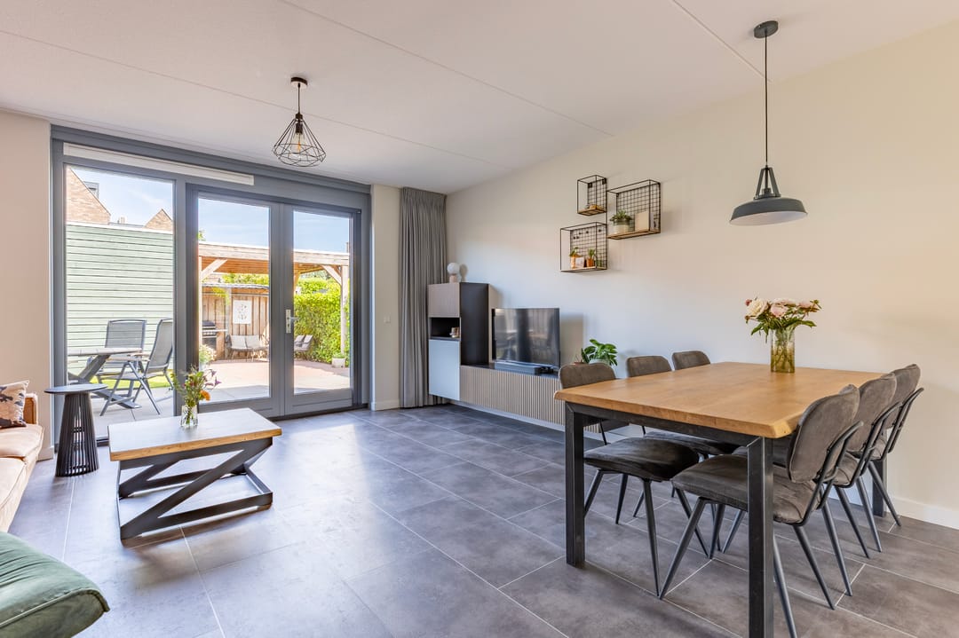 Energy Efficient Corner Home with Polder Views in Family-Friendly Thiendenland — 8
