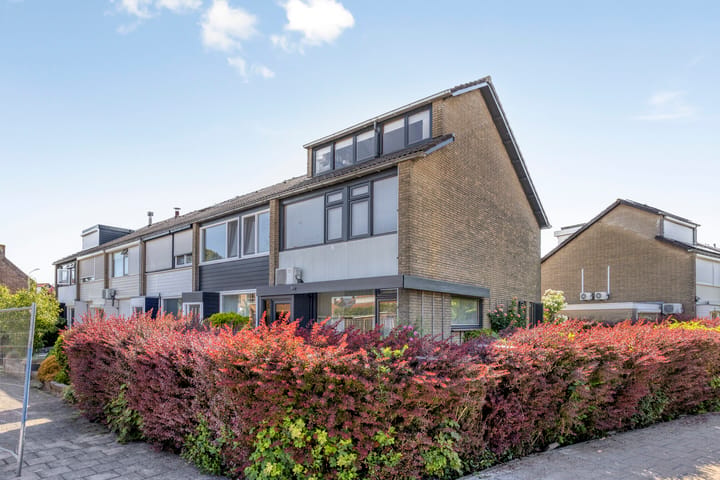 P.A. de Genestetstraat 1