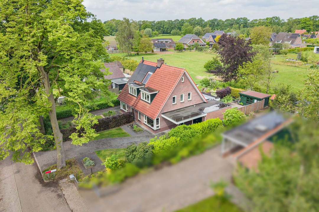 Foto 1 van D H Keuperweg 7-B
