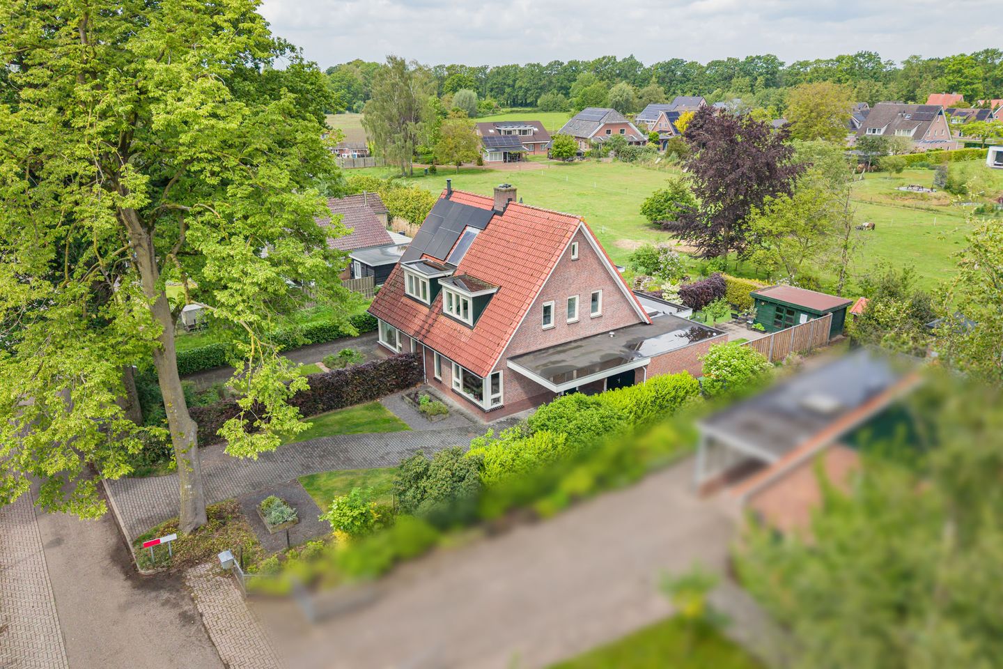 Foto 1 van D H Keuperweg 7-B