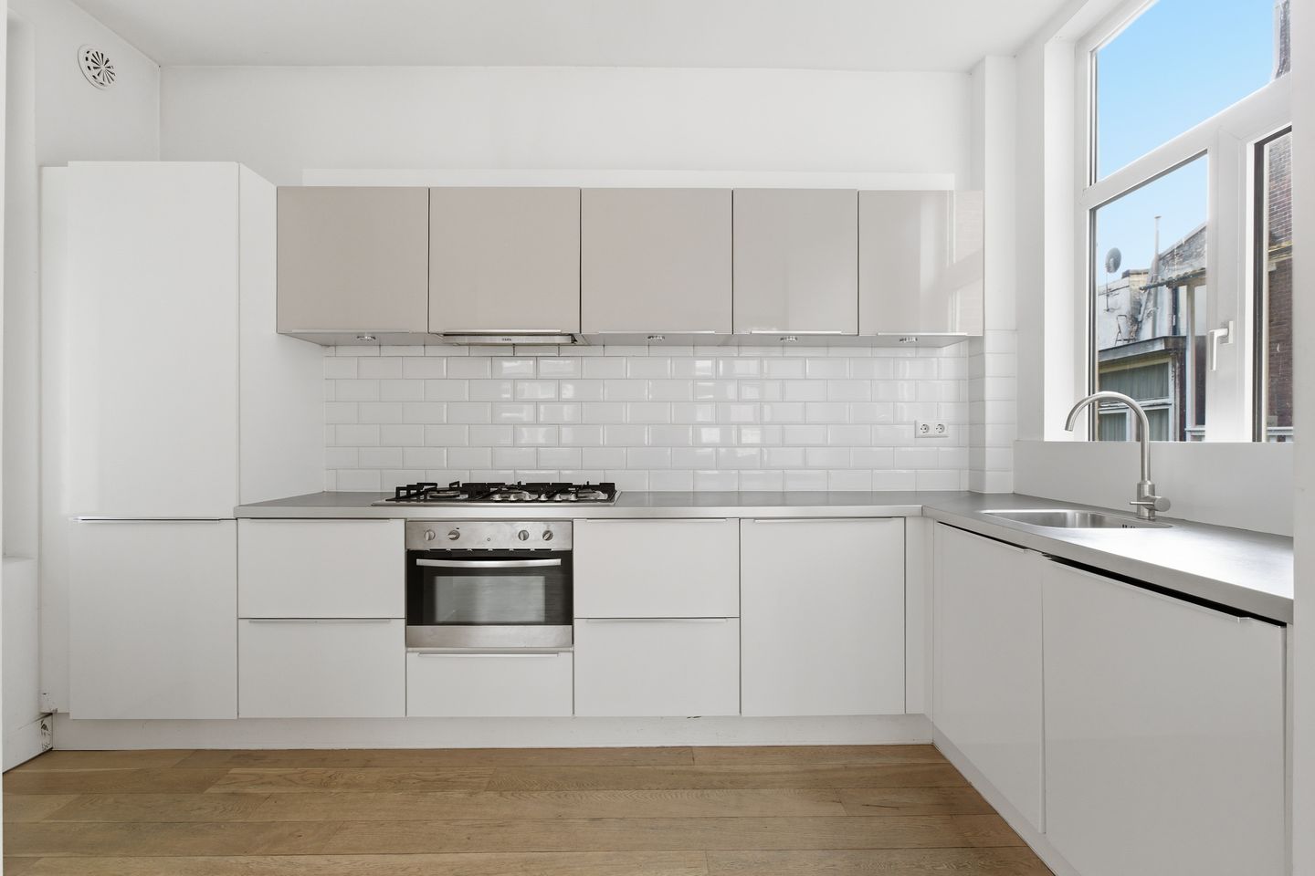 Photo 34 of Gerard Brandtstraat 3-1