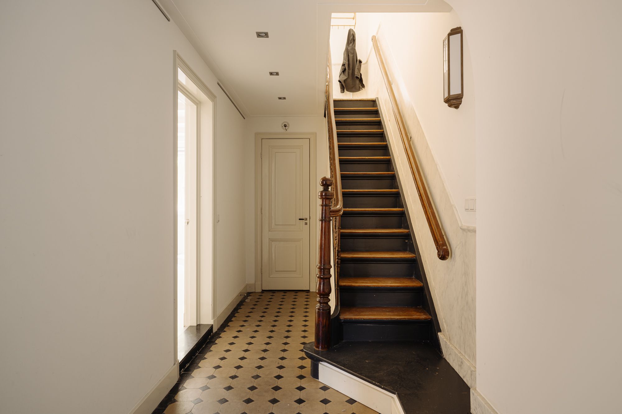 Grand 1895 Family Residence with Vondelpark Views and Authentic Period Details — 39